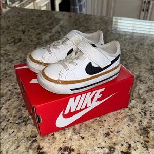 Nike court legacy- toddler